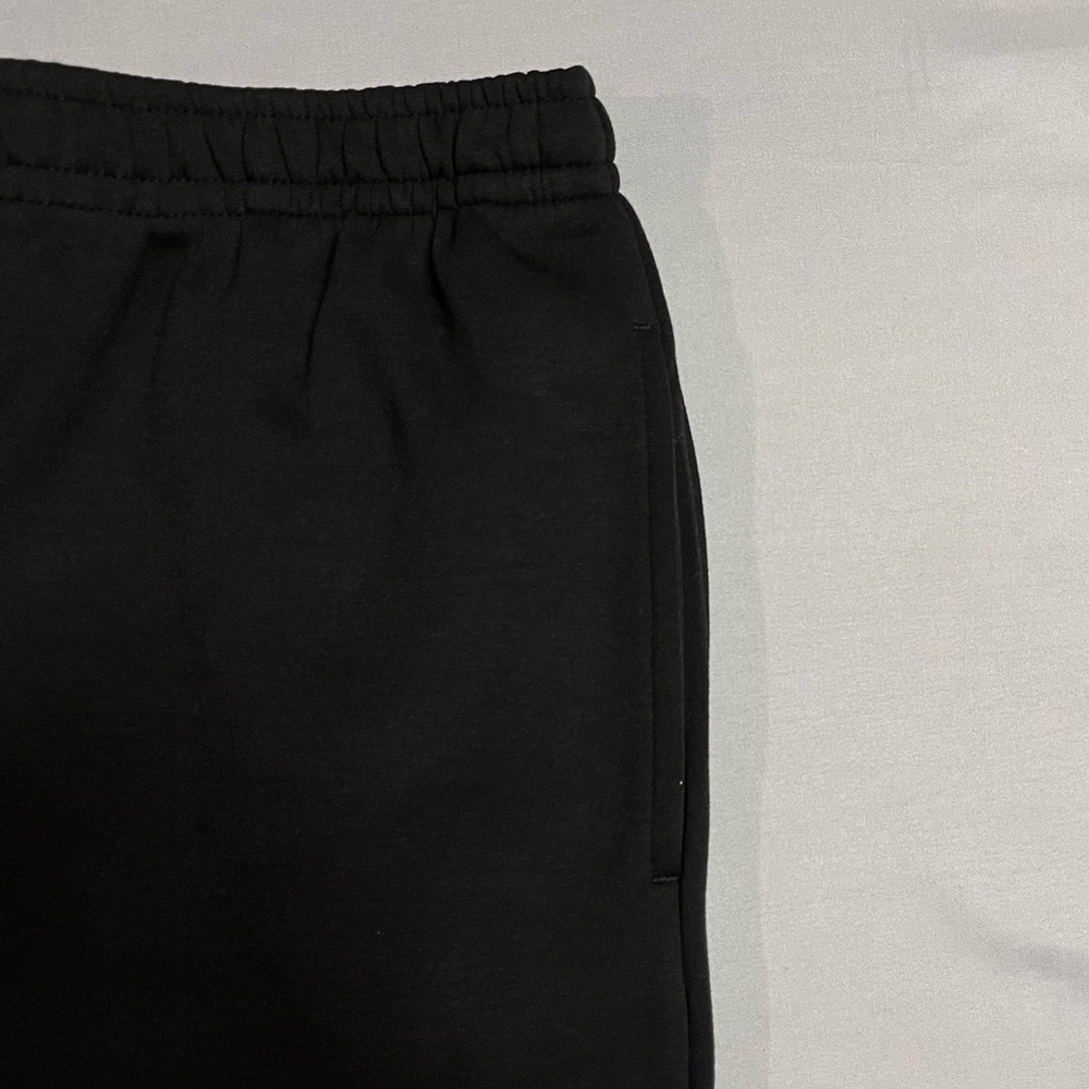 Lazypants Premium Relaxed Fit Black Joggers Sweatpants NWOT - Picture 3 of 5